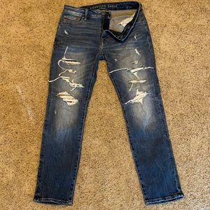 American eagle ripped patched 32x30 slim jean